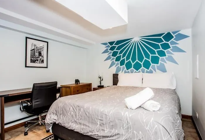 Apartment Stylish Garden-level 2br: Quiet Neighborhood Chicago