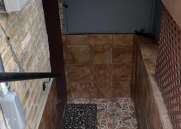 Appartamento Stylish Garden-level 2br: Quiet Neighborhood